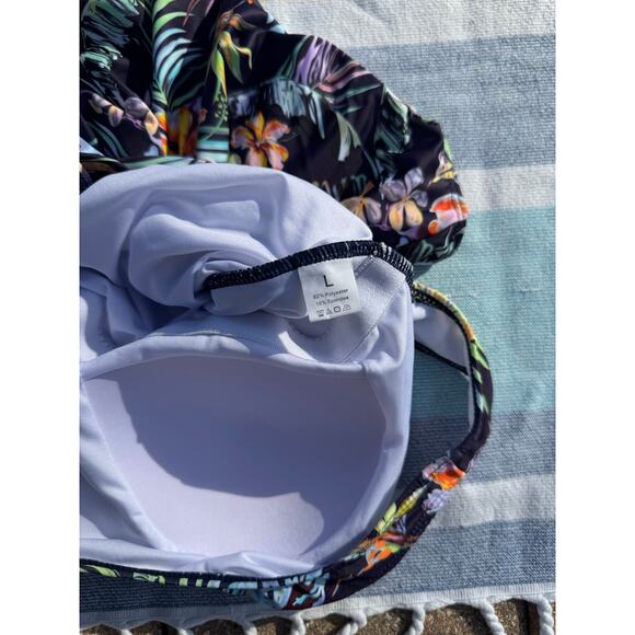 NWOT, Tropical Floral One-Piece Swimsuit, Sz L, Stretchy & Flattering - Picture 4 of 7